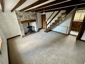 Photo 32- click for photo gallery